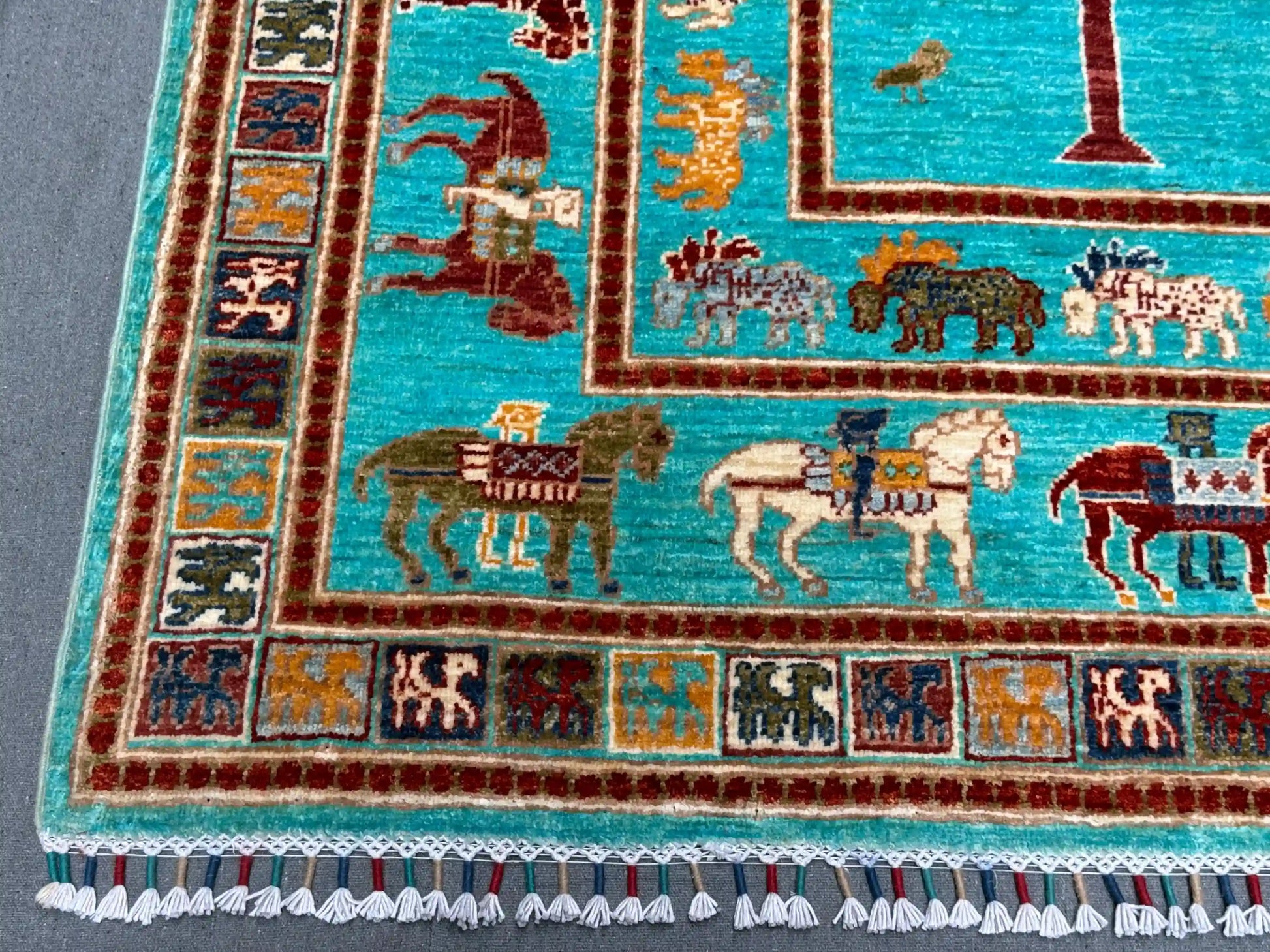 Close-up of border design on Tree of Life handmade rug