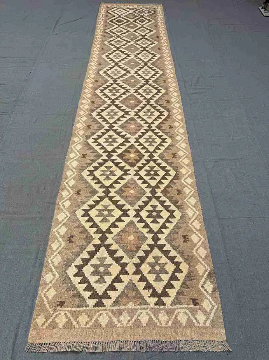 Floor view of flatweave reversible runner rug – ideal for narrow living spaces.