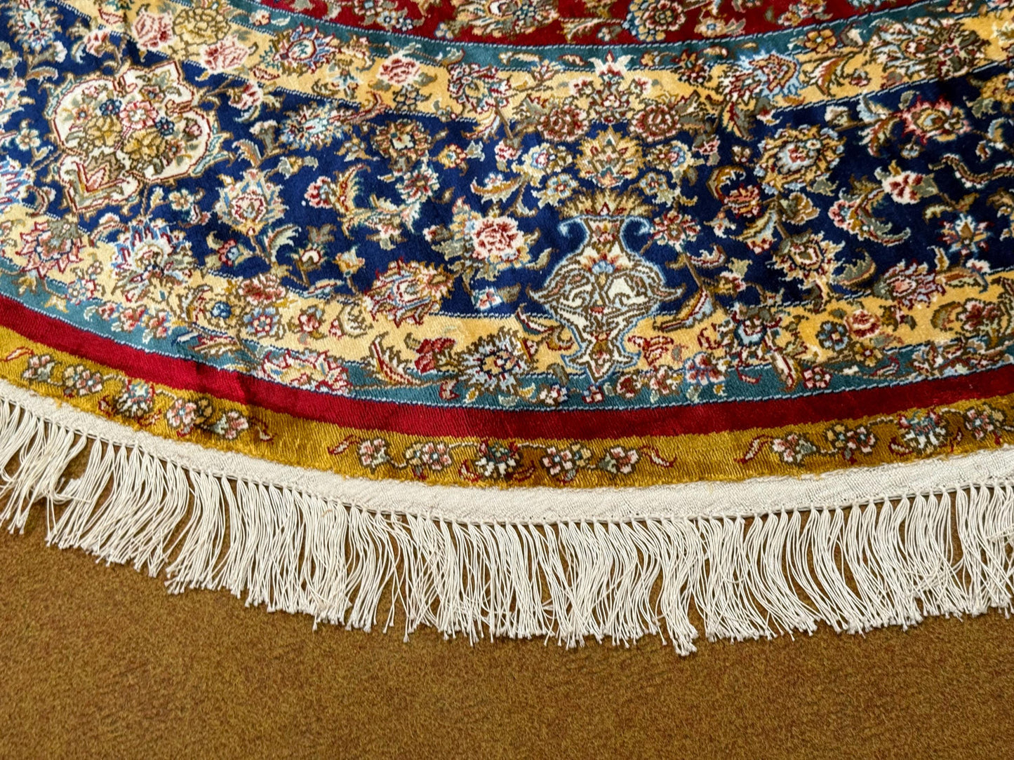 Round Handmade Real Silk Rug – Persian Medallion Design 6ft Diameter,Luxury Round Silk Carpet,Handwoven Round Silk Rug, Original Silk Rug.