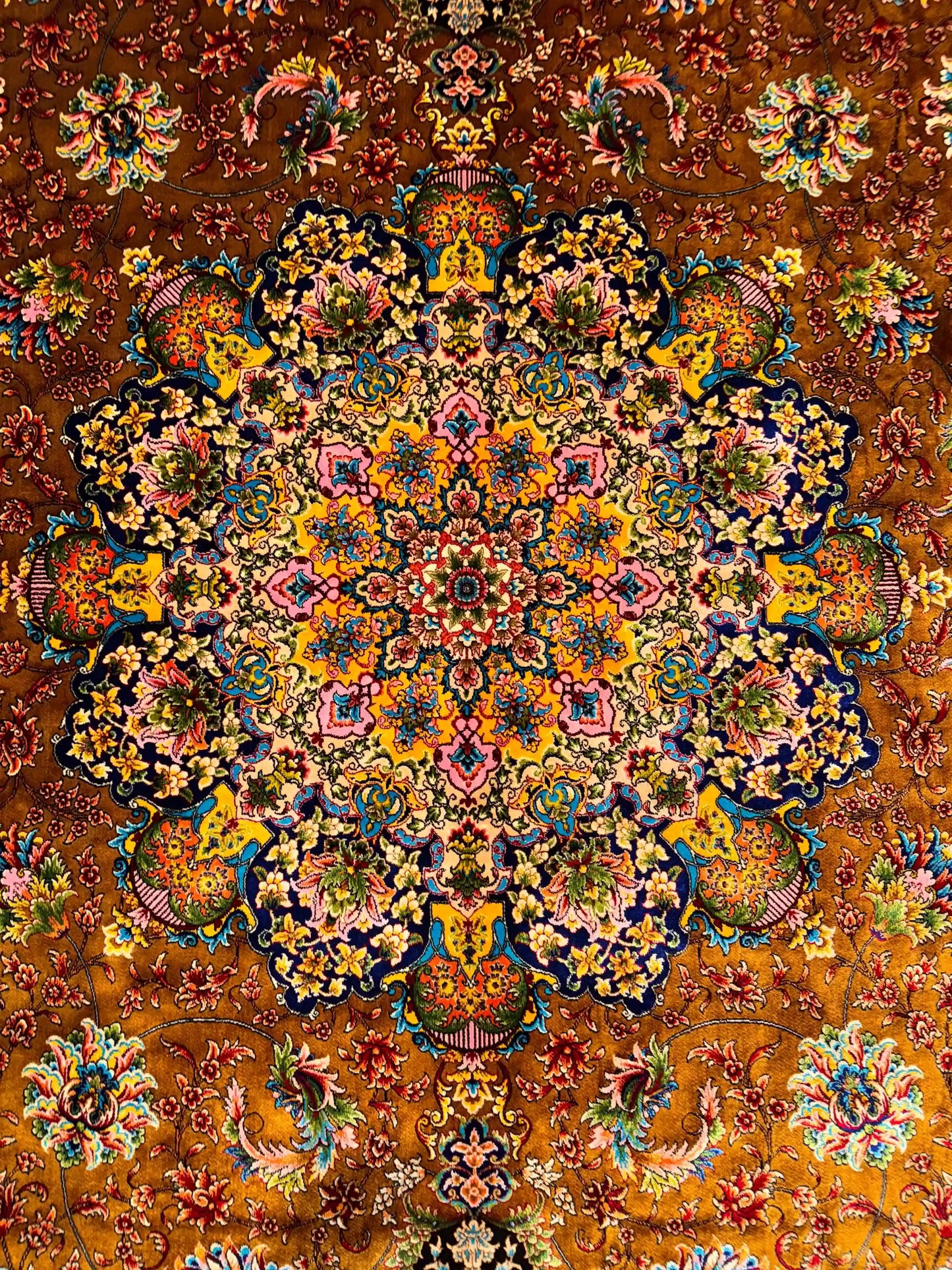 Knotted weave detail – 5x7 ft Persian wool silk handmade rug