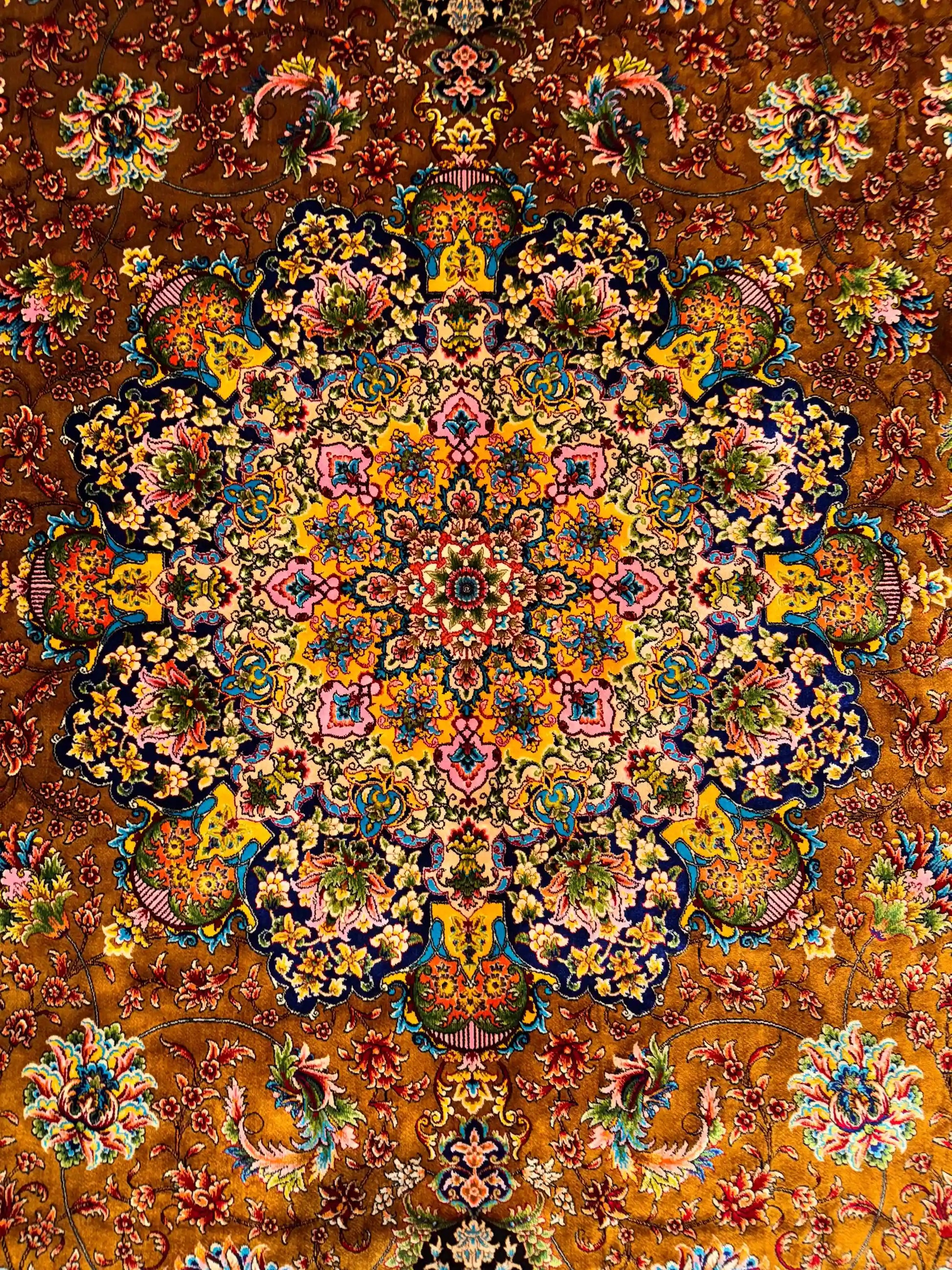 Knotted weave detail – 5x7 ft Persian wool silk handmade rug