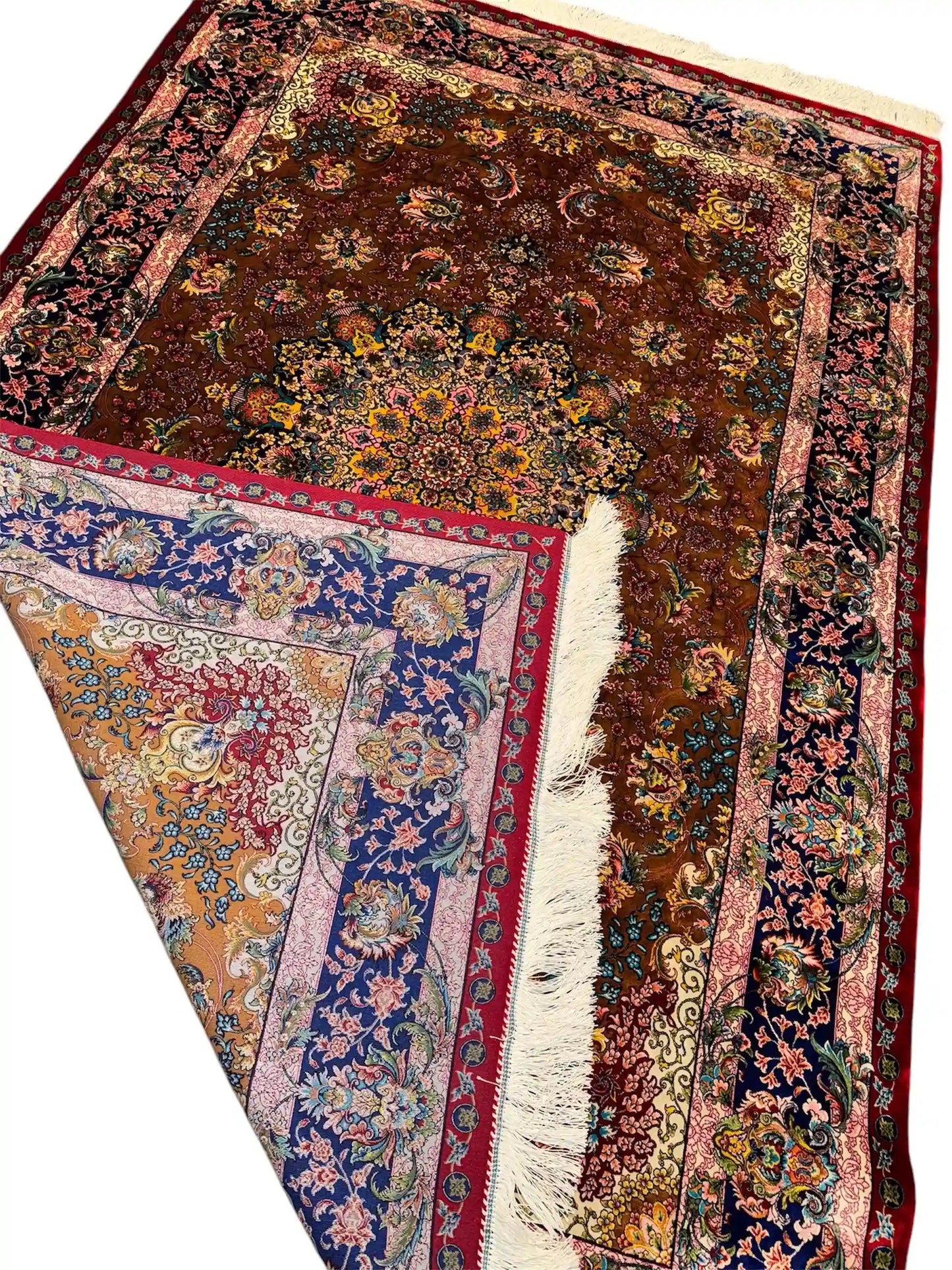  Folded wool silk Persian carpet – detailed edge and thickness