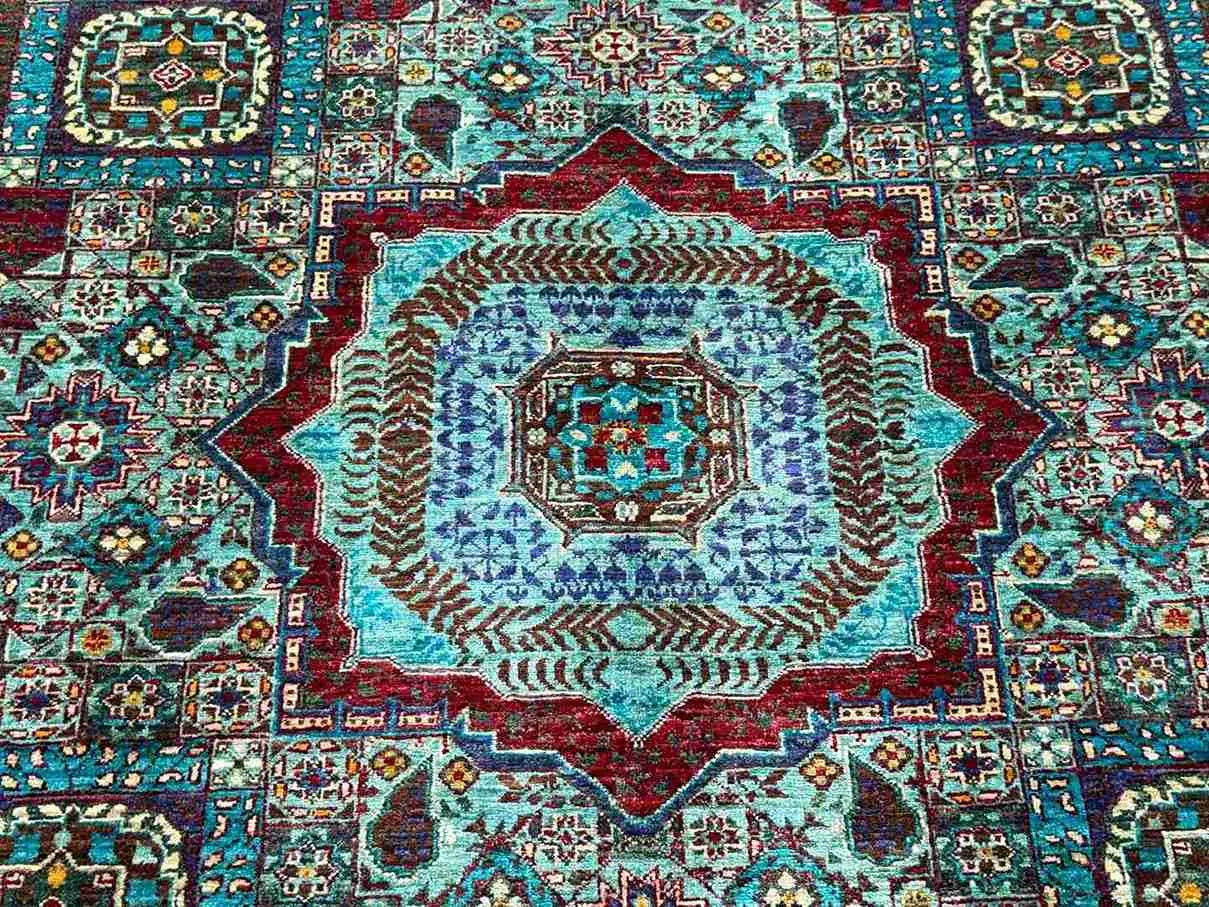 Close-up of wool and silk weave of Turkish Mamluk rug